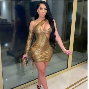 Brand new “Lori cut out mini” dress